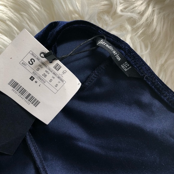 STRADIVARIUS BLUE VELVET DRESS - Picture 5 of 6